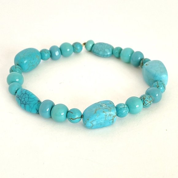 Turquoise Dyed Howlite & Glass Beads Stretch Bracelet 6.7” - Picture 1 of 5
